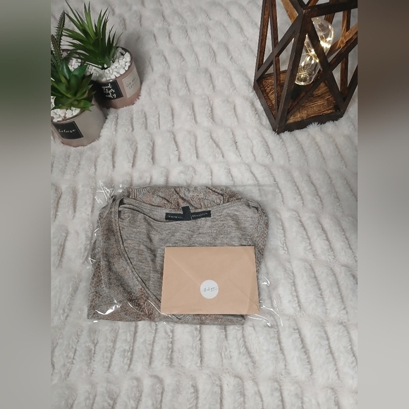 White House Black Market Gray and Brown Puff Sleeve Top - Picture 7 of 7